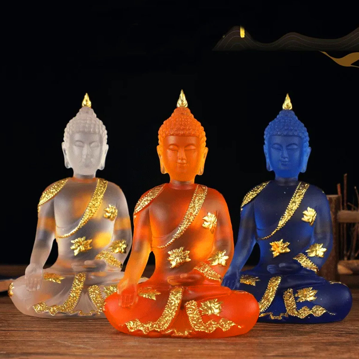 Statue Bouddha Thaï En Méditation - Sculpture Résine, Crème Et Or, Style Antique