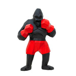 Gorille en statue boxe