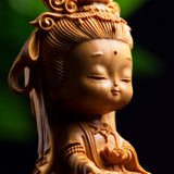 Statue Bouddha mignon femme