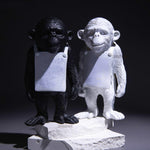 Gorille noir et blanc statue déco