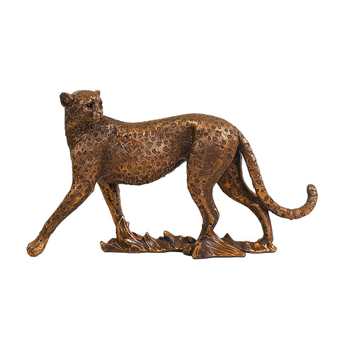 Statue de léopard qui marche savane