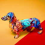 Statuette de chien saucisse coloré